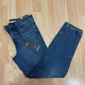 NWT new with tags Levi’s premium wedgie jeans